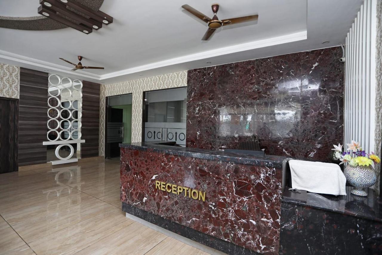 Hotel Clarks Inn Express Bharatpur Exterior photo